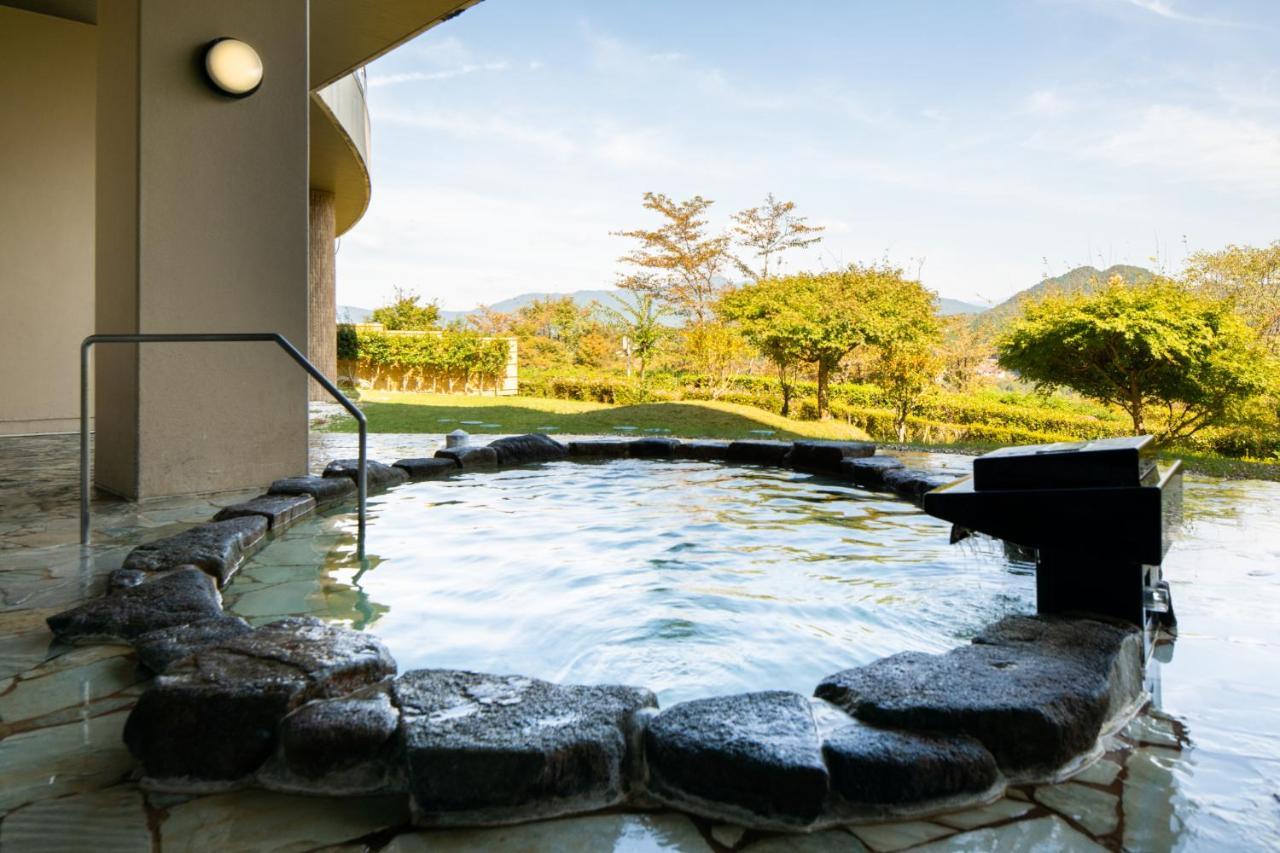 Enakyo Onsen Hotel Yuzuriha מראה חיצוני תמונה