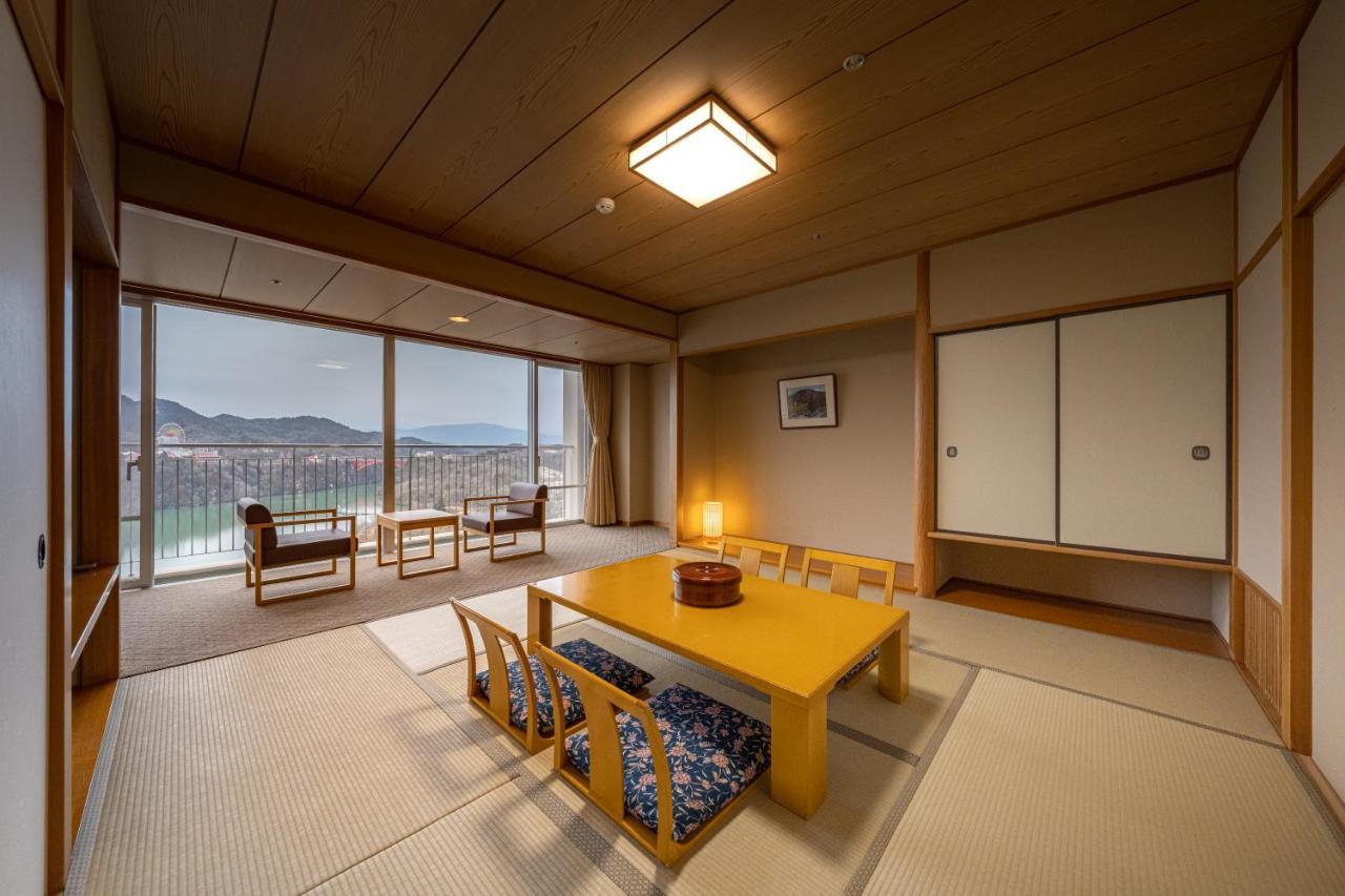 Enakyo Onsen Hotel Yuzuriha מראה חיצוני תמונה