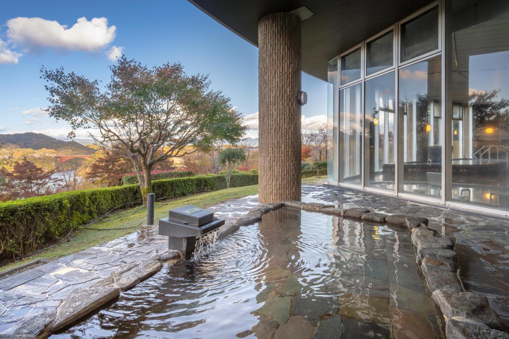Enakyo Onsen Hotel Yuzuriha מראה חיצוני תמונה